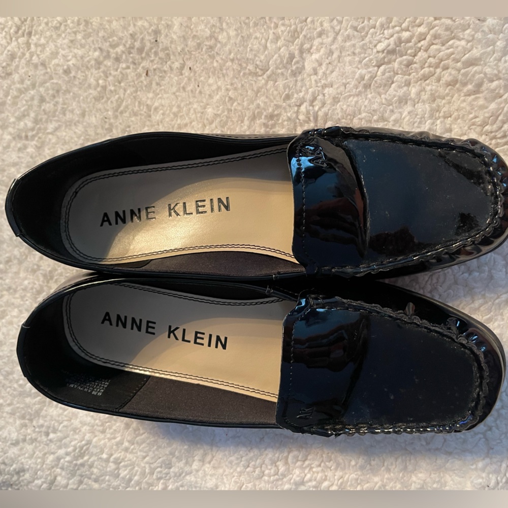 Good used condition can be very casual or dressed up.